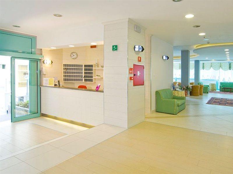 Hotel Bolivar Лидо ди Йезоло Екстериор снимка
